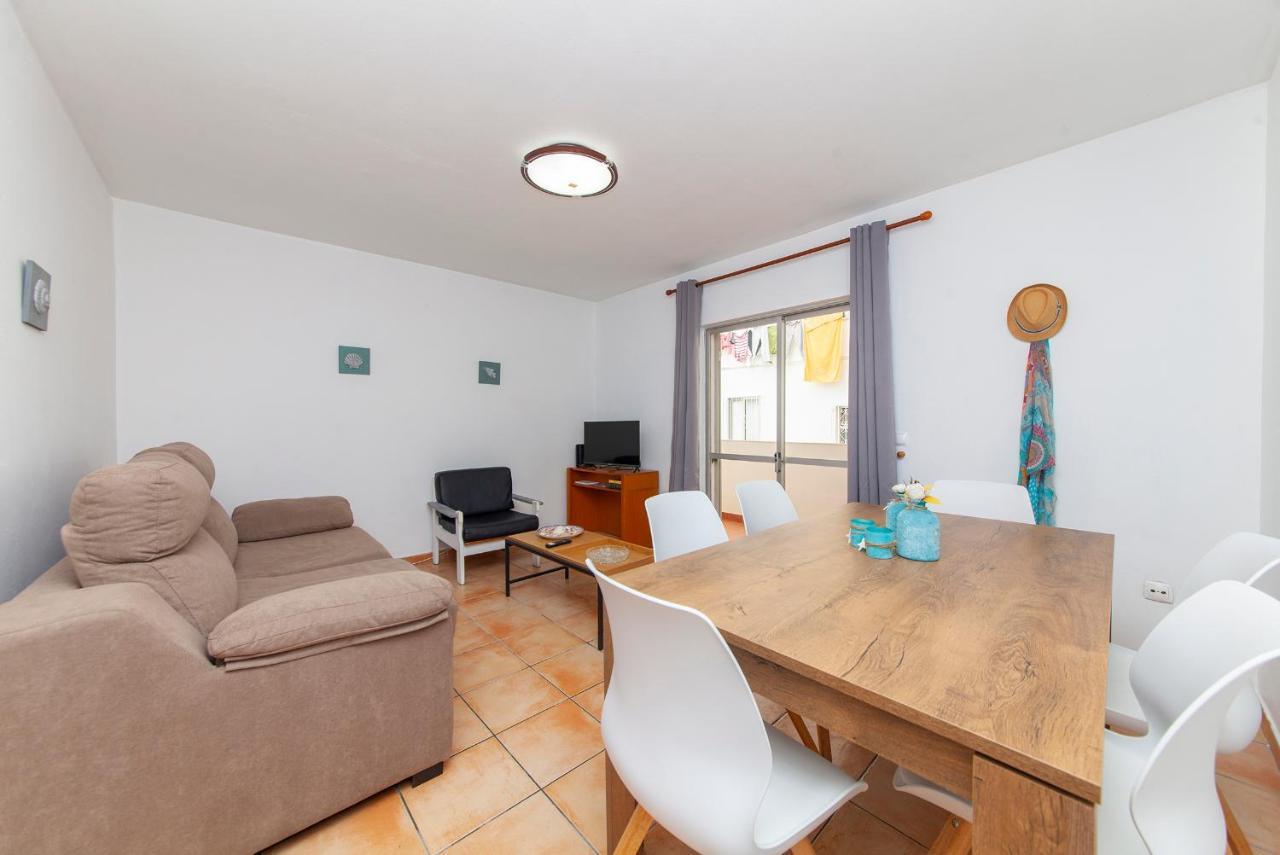 B18 - Village Street Apartment Lagos Eksteriør bilde