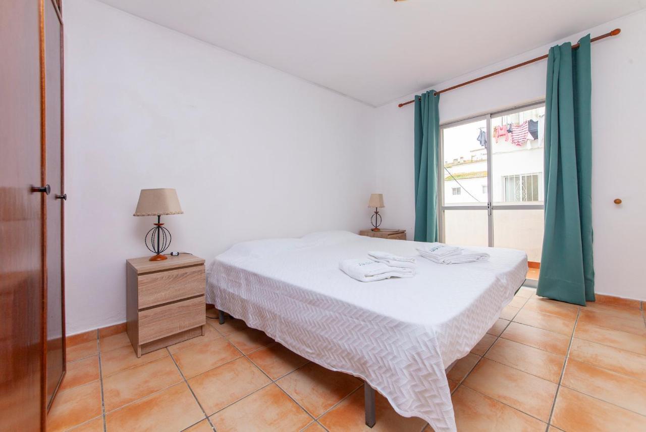 B18 - Village Street Apartment Lagos Eksteriør bilde