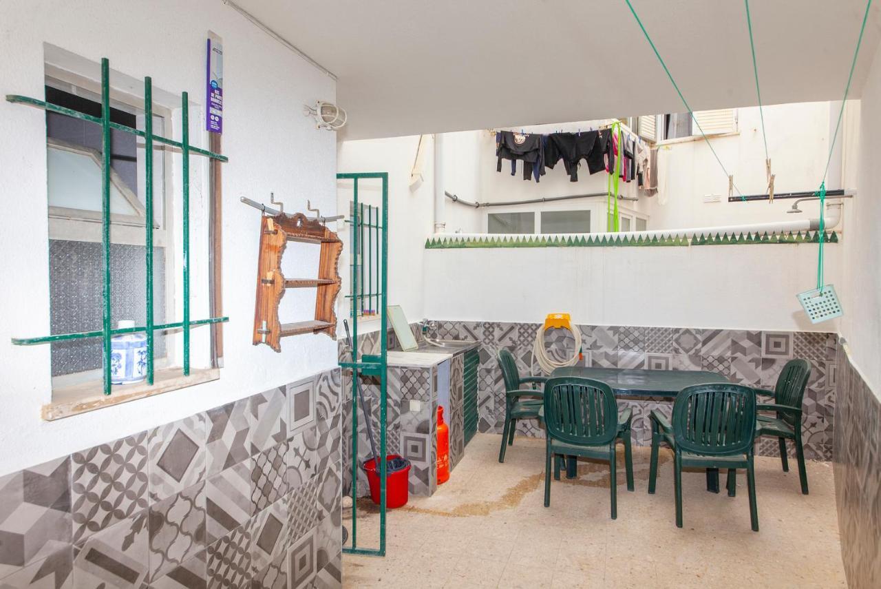 B18 - Village Street Apartment Lagos Eksteriør bilde